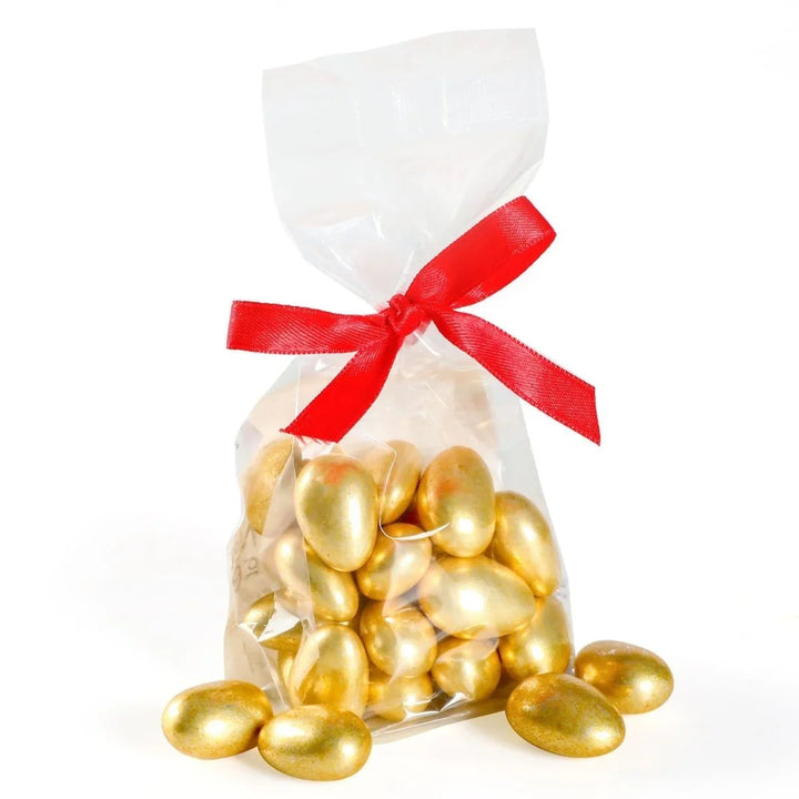 ملبس محشو باللوز ذهبي